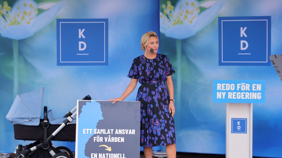 Vissa förlossningskliniker som lagts ned bör återöppnas, anser KD. Partiledare Ebba Busch nämner Kiruna, Sollefteå, Mora och Karlskoga.