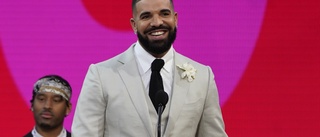 Drake ställer in – sjuk i covid