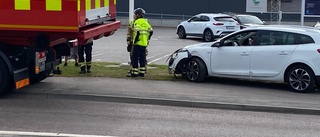Trafikolycka i Ingelstaområdet – person förd till sjukhus