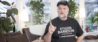 "Jag kan inte se en vuxen bära hand på ett barn"