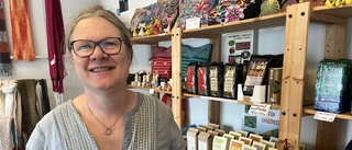 Pernilla driver världsbutik i Nyfors – säljer bara rättvisemärkta produkter: "Behövs en sån här butik i Eskilstuna"