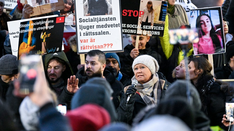 Drevet mot socialtjänsten har bidragit till att skapa misstro bland invandrare med muslimsk bakgrund mot svenska myndigheter. Det är ett typexempel på en företeelse som det finns mycket att forska kring.