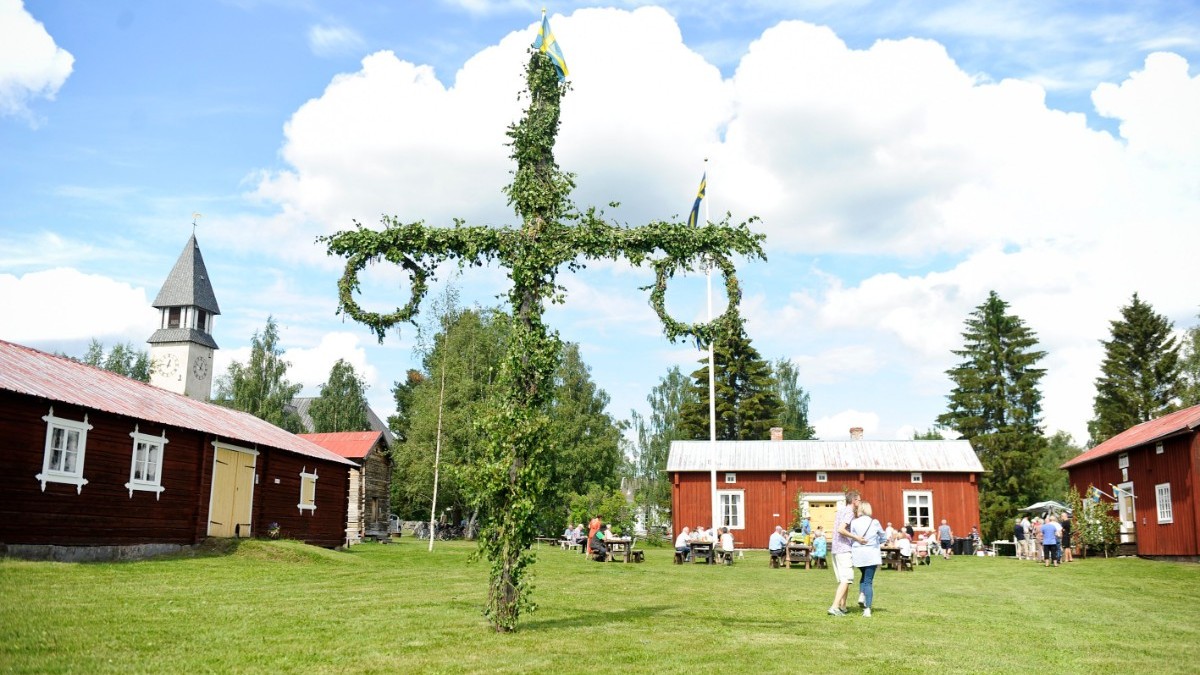 En vecka till midsommar här är första väderprognosen