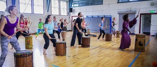 Åsa folkhögskola firar med musikaliska besök och 100-årskavalkad