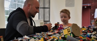 Lego-café erbjuder mer än fika – Taj Mahal, Bonnstan och legobyggande på samma plats