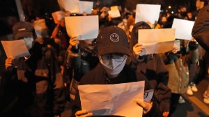 Smitta och protester i Kina skakar marknaden