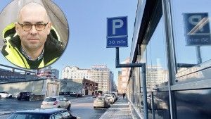 Risade och rosade centrumparkeringar blir kvar: ✓P-vakter har hållit koll ✓Bilister vill stå längre ✓Kan bli fler i sommar