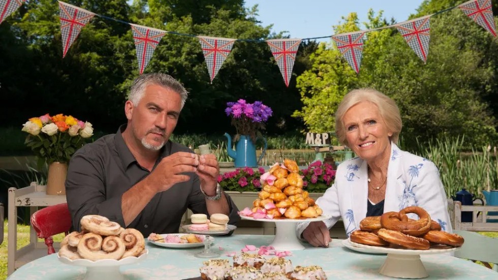 Paul Hollywood and Mary Berry, the judges of “The Great British Bake-Off" seasons available on BBC Nordic. Photo: Des Willie/Love Productions