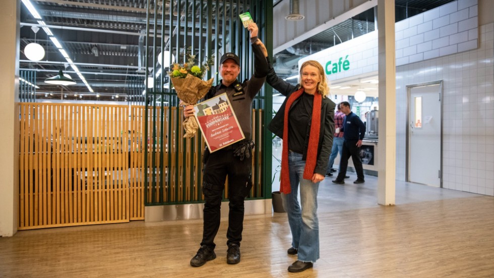 Här överraskas Vinnaren Han är Årets Finspångare 2022 Jag Hade Ingen Aning Om Det Här 