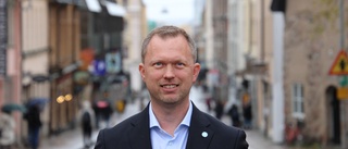 Anonyme politikern blir en av Linköpings mäktigaste • Så tycker han om: • Flygplatsen • "Otänkbara" samarbetet