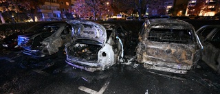 Flera bränder i Malmö – 20-tal bilar skadade