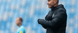 IFK-tränarens dråpliga vurpa på löprundan: "Såg inte taggtråden"