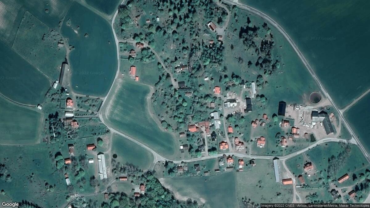 72-ring-ny-gare-till-stuga-i-rimforsa-1-950-000-kronor-blev-priset