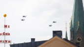 Stora militärövningen avslutas – här flyger helikoptrarna över takåsarna i Linköping