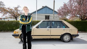 Mira, 18, vann Helagotland.se:s tävling – kör Gotlands fulaste bil • ”Det är pinsamt att åka i stan”