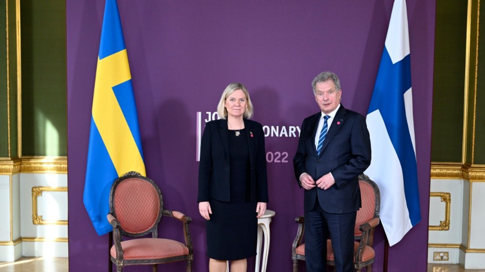 Såg här såg det ut i mars när Sveriges statsminister Magdalena Andersson och Finlands president Sauli Niinistö deltog på Joint Expeditionary Force möte i London.