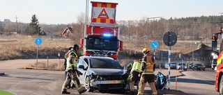 Två bilar kolliderade utanför Uppsala