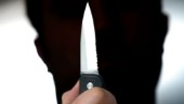 Kniv trycktes mot strupen på rånoffer