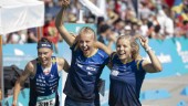 VM-guld till Hanna Lundberg – avgjorde stafetten på egen hand