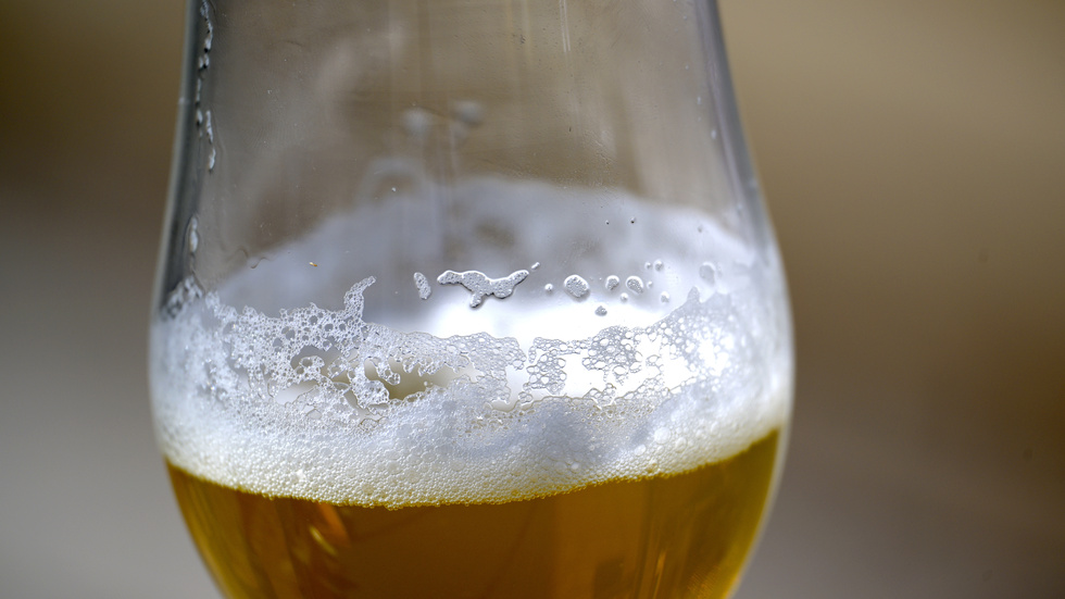 Spendrups återkallar Norrlands Guld sedan bryggeriet fått in en reklamation om att delar av partiet kan vara märkt med fel alkoholhalt. Arkivbild.