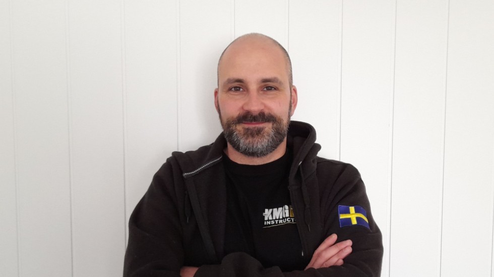 Thorsten Moeller är instruktör för grundkursen i självförsvar som hålls i Vimmerby i helgen.