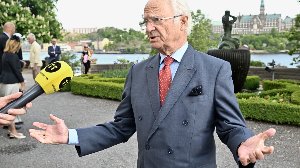 Kung Carl XVI Gustaf intervjuas vid Waldemarsudde på Djurgården i Stockholm om att Zlatan Ibrahimovic slutar med fotbollen.