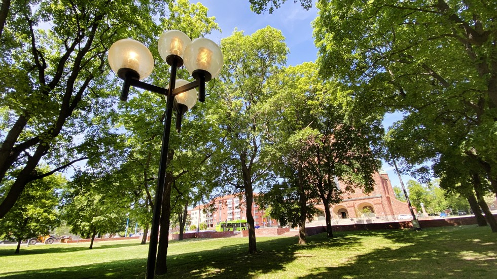 Stadsparken i Eskilstuna. Här lever man farligt, anser skribenten.