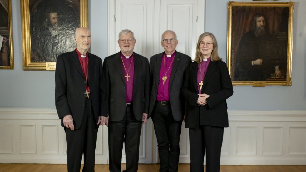 Från vänster: Martin Lönnebo, biskop emeritus, Martin Lind, biskop emeritus, Martin Modéus, ärkebiskop och  Marika Markovits, biskop i Linköpings stift. Bilden är tagen i februari i år.