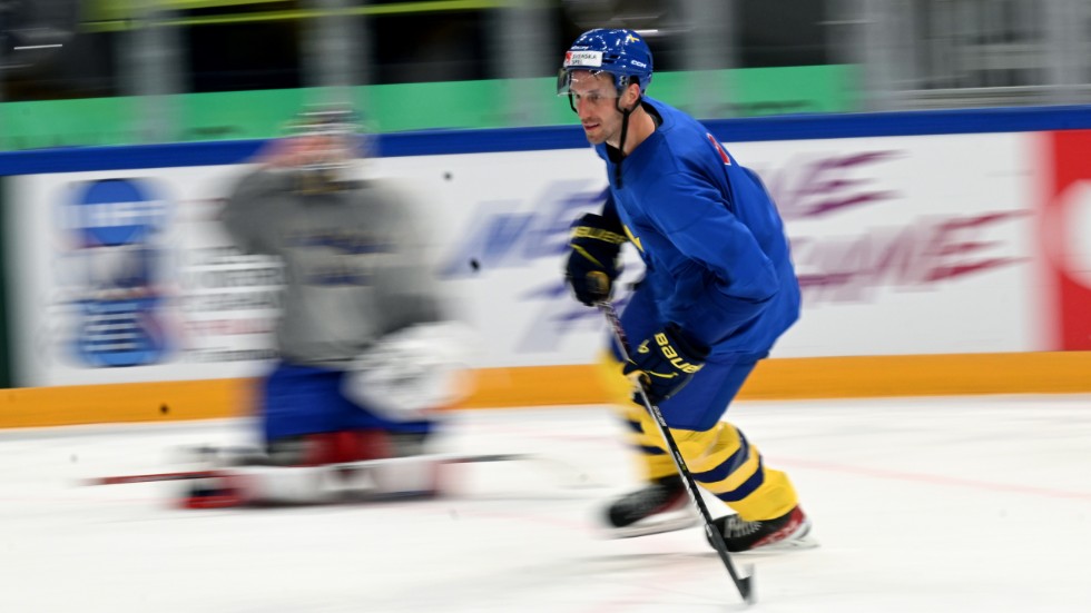 Patrik Nemeth gjorde sin första träning med Tre Kronor när laget gjorde sin första träning på VM-isen.