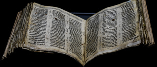 Äldsta Bibeln såld för rekordsumma