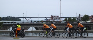 Biltrafikant angrep cyklister på Motalabron under Vätternrundan: "Livsfarligt"