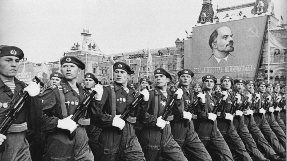 Skribenten menar att militärmakten i Ryssland är långt ifrån vad den en gång var i Sovjetunionen.
