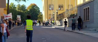 Jag frågade AI: "Ska vi lägga ner S:t Lars gymnasium?" 