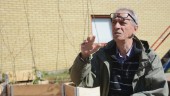 Arkitekt från Syrien skapar grön oas i Bullerbyn