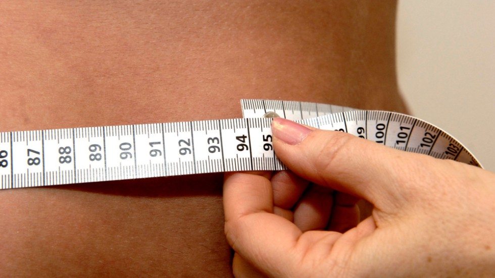 I dag har drygt 16 procent av boende i länet ett BMI över 30, vilket är gränsen för sjuklig övervikt/obesitas och över var tredje östgöte ligger på gränsen (25–29,9 i BMI), skriver debattörerna.