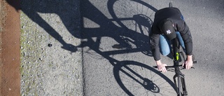 Allt färre sörmlänningar använder cykelhjälm