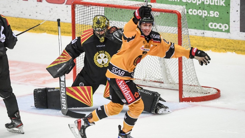 Luleås Radek Muzik jublade glatt efter sitt 3–1-mål i 5–1-segern borta mot Brynäs.