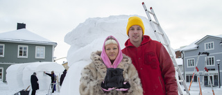 Snöskulpturer med fokus på Piteås historia