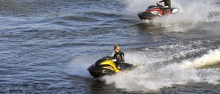 Lagstifta NU om båtkörkort för snabba båtar och vattens