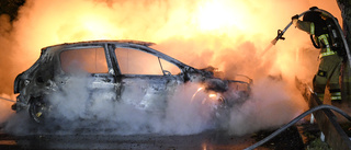 Flera bilbränder under natten i södra Sverige