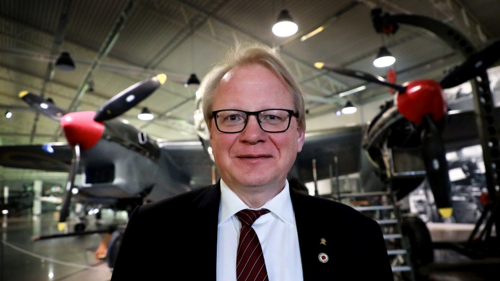 Försvarsministern Peter Hultqvist besökte Linköping under onsdagen och passade då på att göra ett besök vid Flygvapenmuseum i Malmslätt.