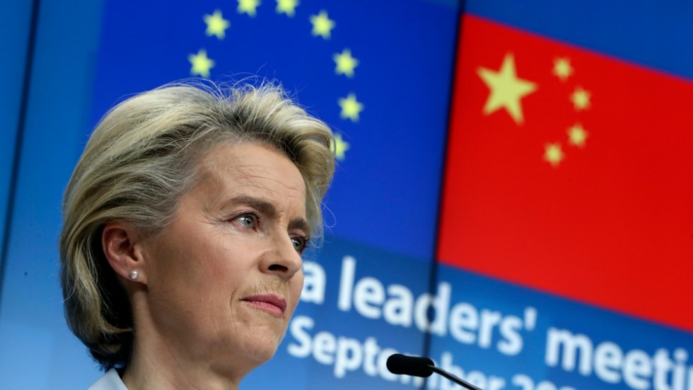 EU-kommissionens ordförande Ursula von der Leyen kommmer att möta Kinas president Xi Jinping i början av april. Arkivbild.