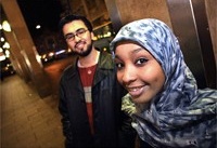 Många svenska muslimer slits mellan två kulturer
