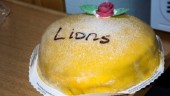 100 bitar prinsesstårta serverades