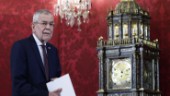 Sex svåra år avskräcker inte Österrikes president