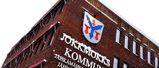 Hot stänger Jokkmokks kommunhus