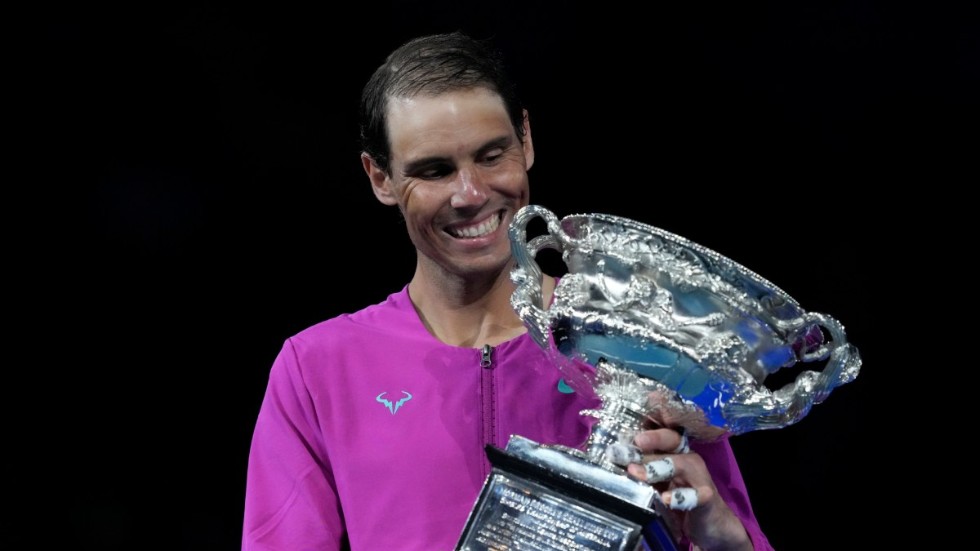 Rafael Nadal efter den historiska triumfen i Australien. Men Nadal är inte populär bland alla.