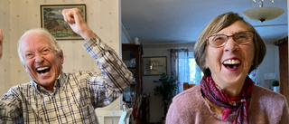 Enar, 92, och Eivor, 90, nykära – nu har de flyttat ihop: "Vi är förälskade" • Skrattar gott åt historien om hur de började dejta
