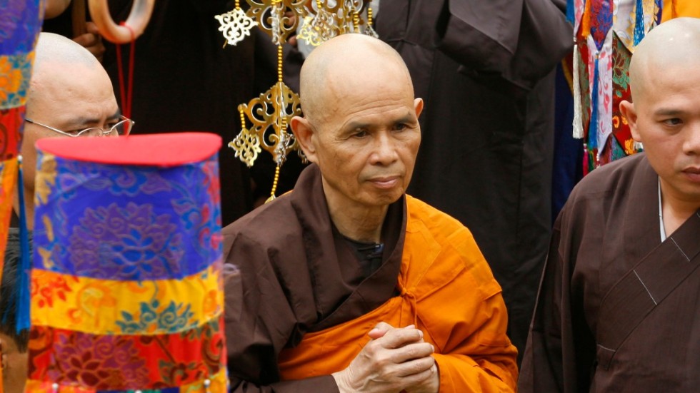 Thích Nhất Hạnh vid ett besök i Vietnam 2007. Det var också i hemlandet som den 95-årige munken avled nu i helgen, den 22 januari.
