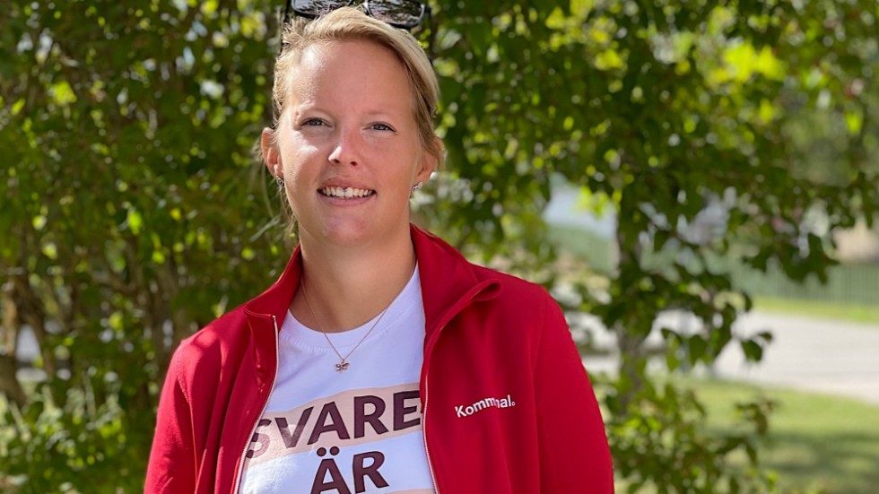 Alexandra Svensson, Kommunal, är naturligtvis besviken, men håller tummarna för att läget med de fria arbetsskorna ska få en annan vändning i kommunfullmäktige.